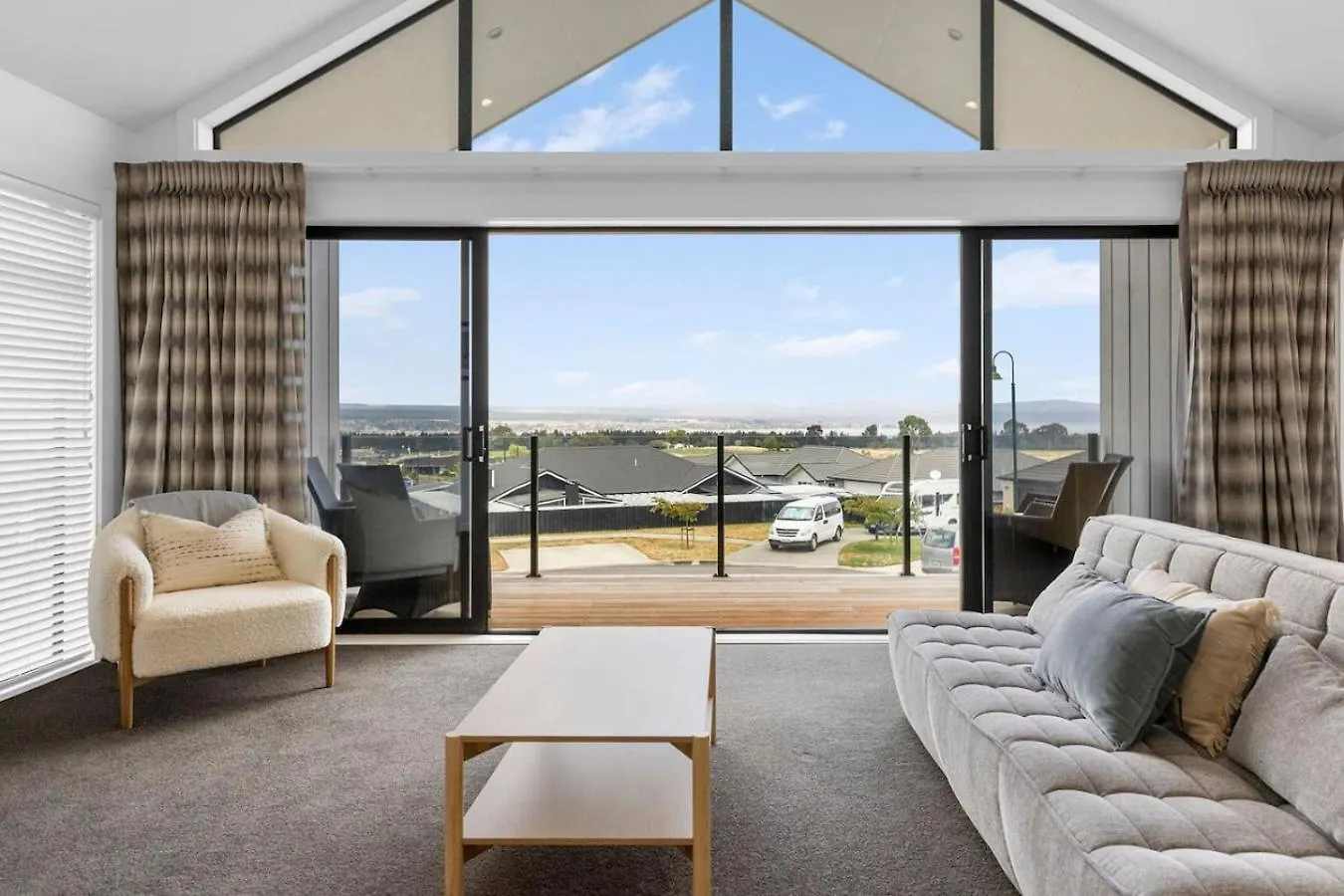 Peaceful Taupo Escape With King Suite And Comfort