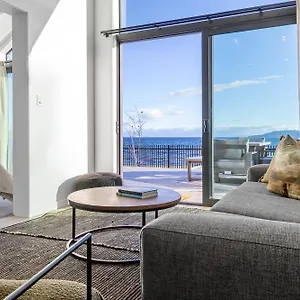 Holiday home Brand New Front Homes Pool, Taupo